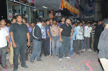 Yevadu Trailer Launch at Sandhya 70MM